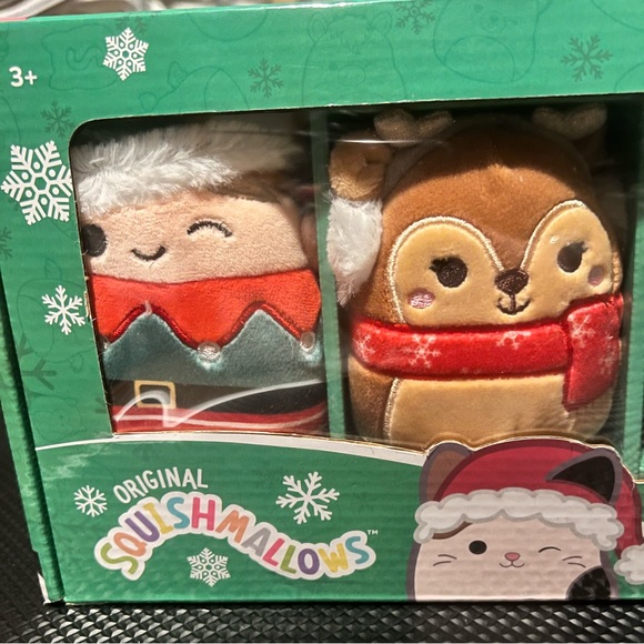 Squishmallows Holiday Set - Picture 2 of 4